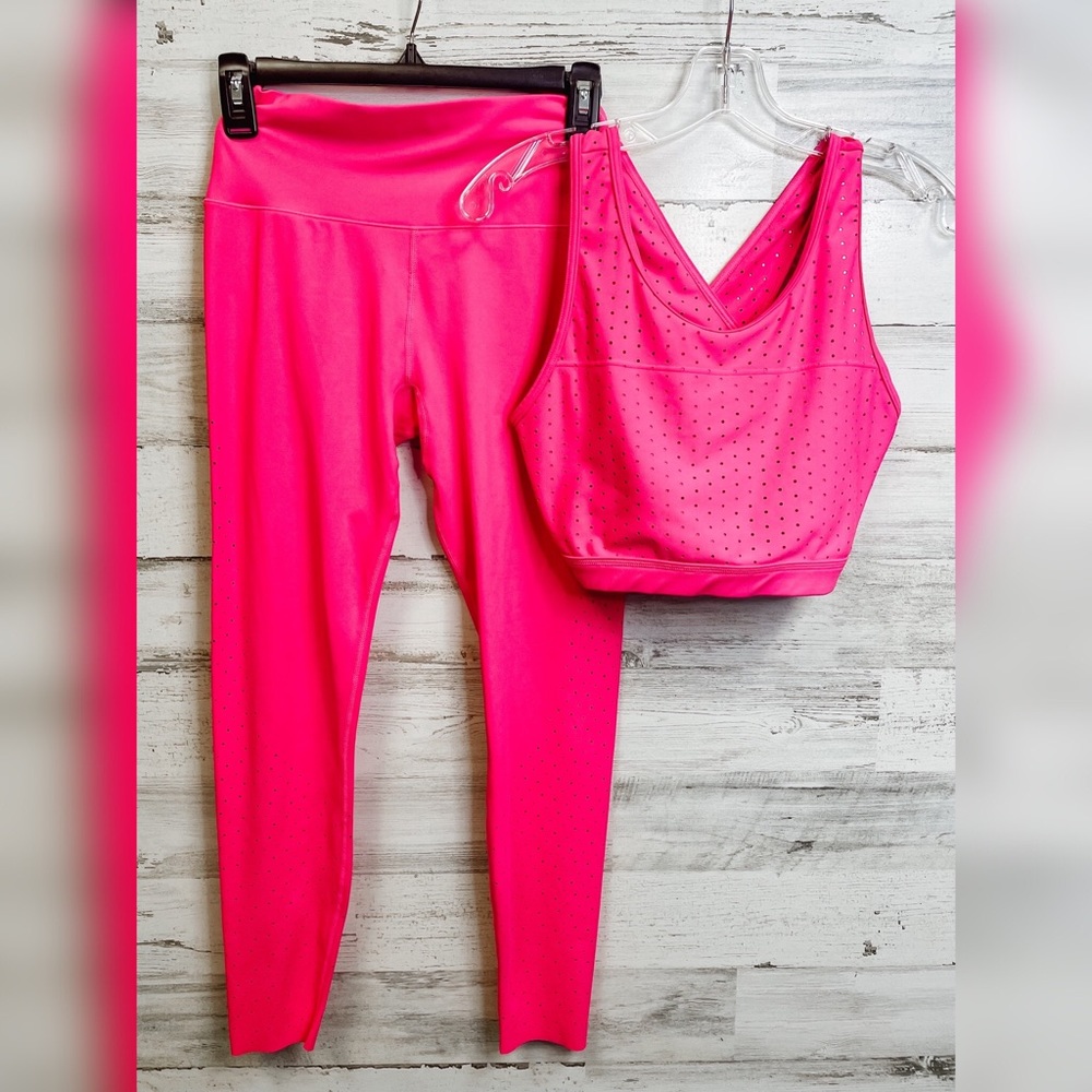 Barely Worn BuffBunny Lazed Cut Set!